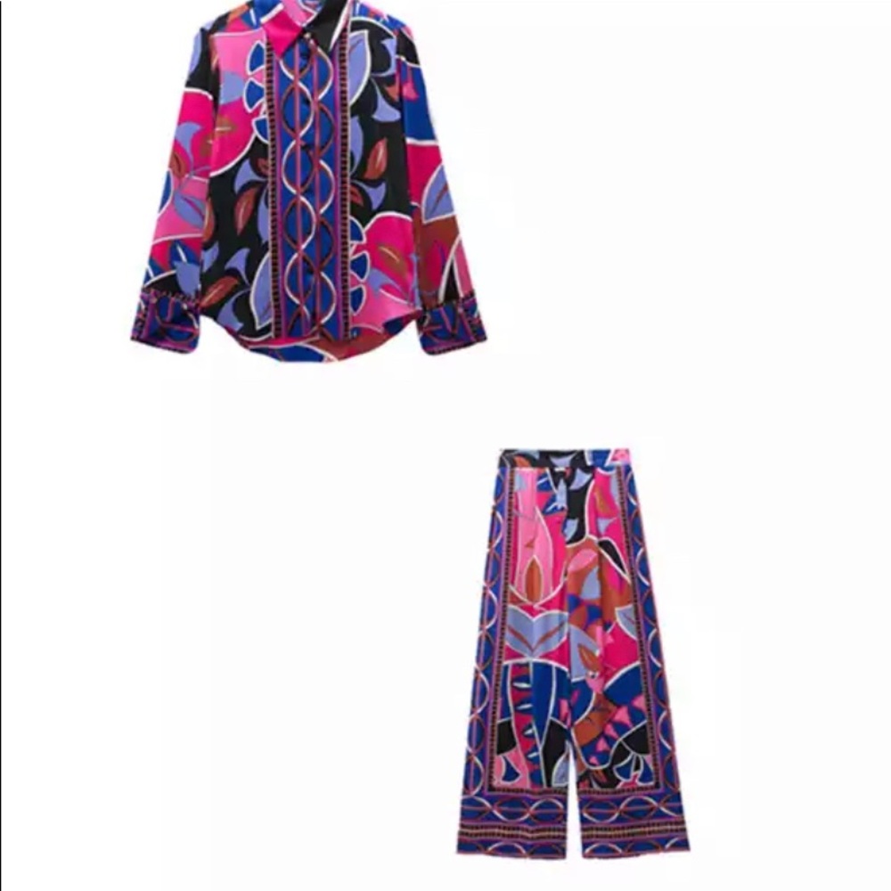 Multi colored pants set
